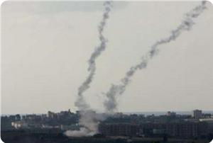 Media Massa Israel: Sejumlah Rudal Al-Qossam Jatuh di Pasar Saidrut, Israel